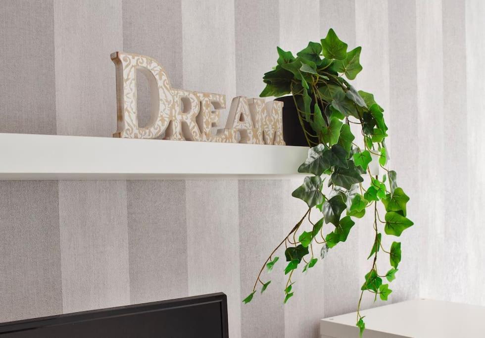 3 Dream Apartmant 3+Parcare Gratuita Appartement Oradea Buitenkant foto